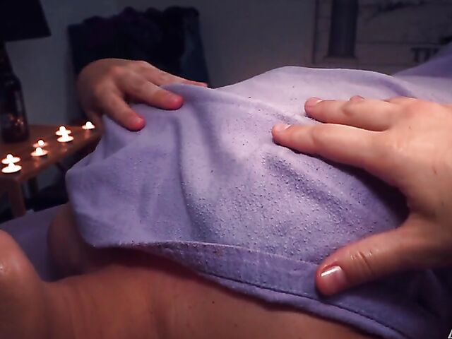 Sinn Sage - Milf fingering sensually after massage