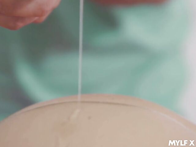 Oiled massage sex with tiny MILF Sicilia