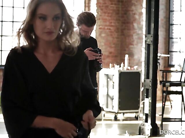 Lina Luxa - Skinny slave anal banged in the dungeon