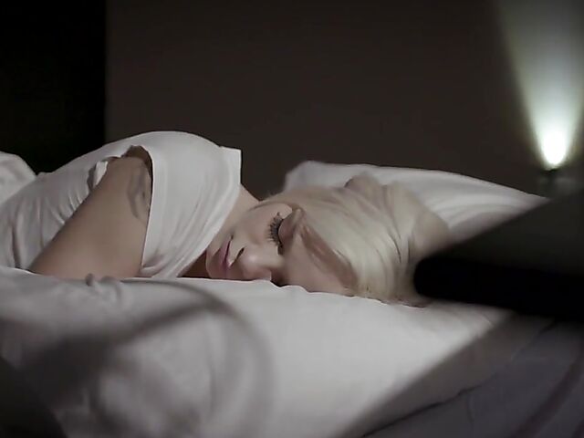 Foster family threesome with shy teen Elsa Jean and eager MILF India Summer