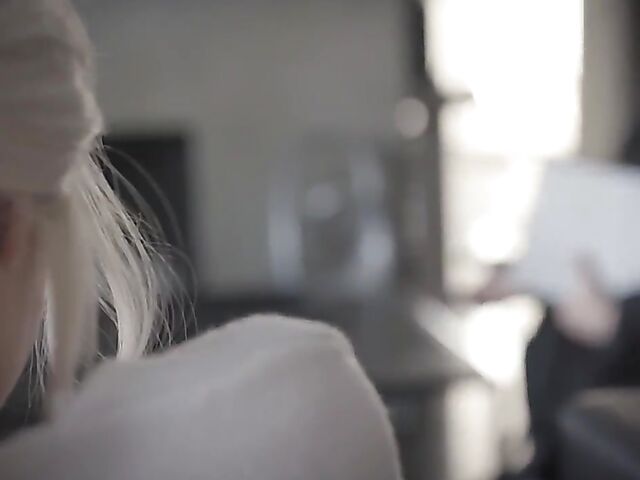 Foster family threesome with shy teen Elsa Jean and eager MILF India Summer