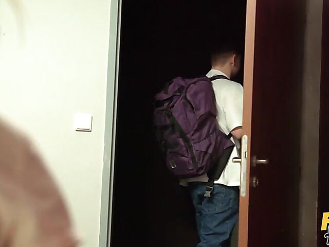 FFM party in the hostel with Isabelle Deltore and Martina Smeraldi