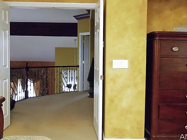 Cheating MILF Dana Dearmond anal fucking behind her husband's back