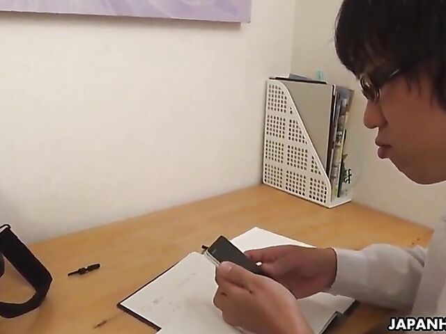 Uncensored Japanese threesome with cute Maki Takei