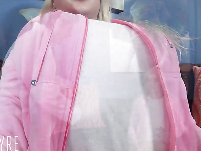 Naive blonde Leya Falcon gets her big fake boobs examined and her pussy fucked by dirty Doctor Groper