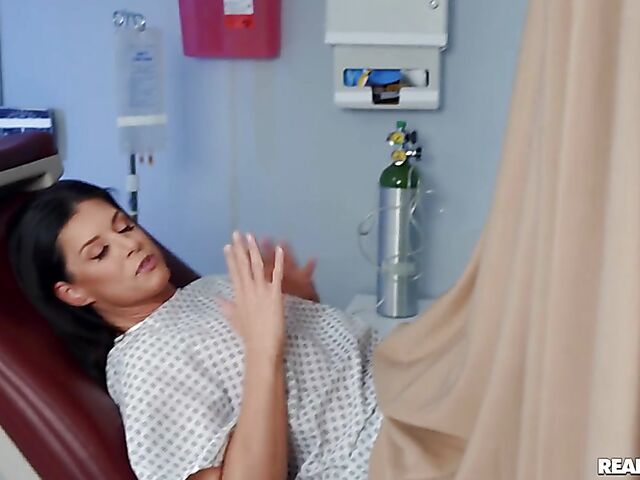 Lesbian machine fuck in the hospital with India Summer and Nicolette Shea