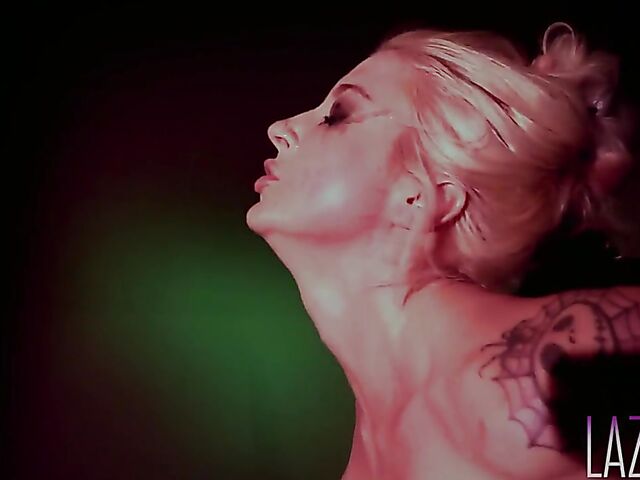 Harley Quinn and Joker porn parody starring Leya Falcon