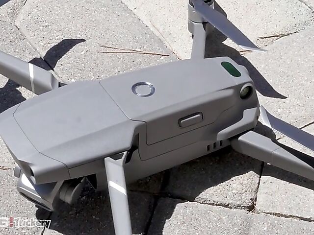 Bikini babe Keira Croft sucks by the pool before sex in bed