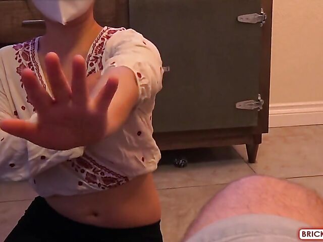 Asian handjob during the pandemic with Dacey