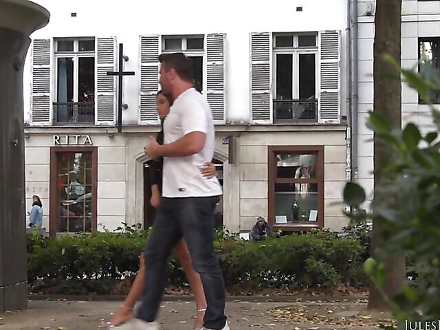 Liya Silver and Manuel Ferrara's fuck date in Paris