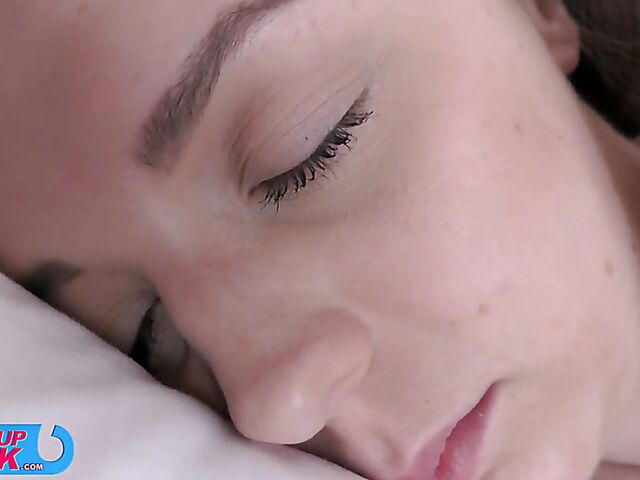 Isabella De Laa - Anal wake up sex with DP