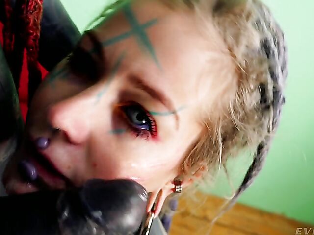 Completely tattooed anal lovers Anuskatzz and LilyLu