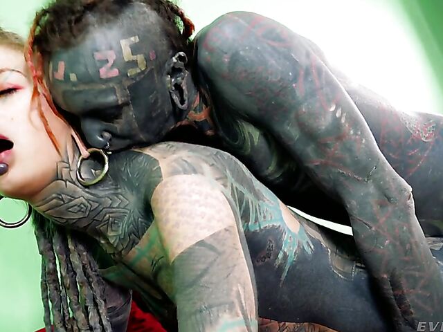 Completely tattooed anal lovers Anuskatzz and LilyLu