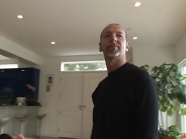 Kim Kennedy - Sweet latina blowjob in the backyard