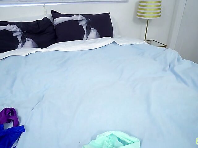 Busty latina stepsis Gabriela Lopez gets banged POV