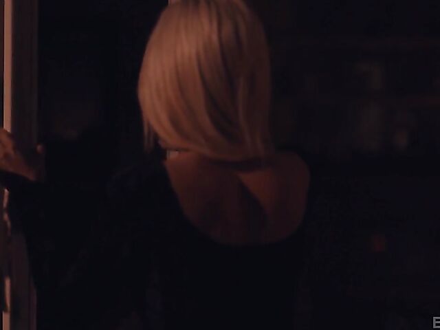 Hot sex after dark with blonde Allie Nicole