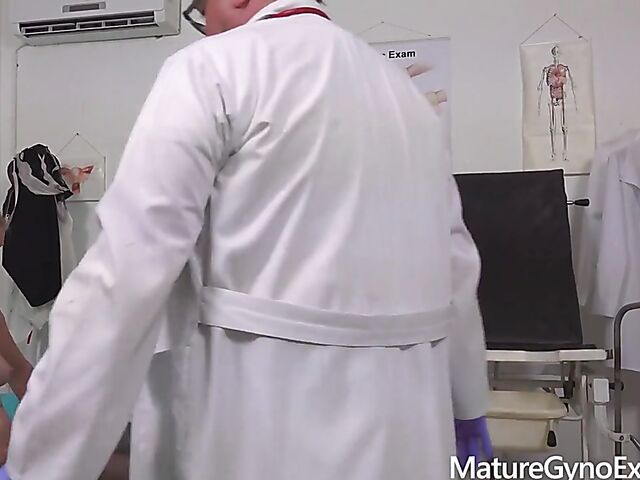 Mature Angelina's gyno exam with a fucking machine