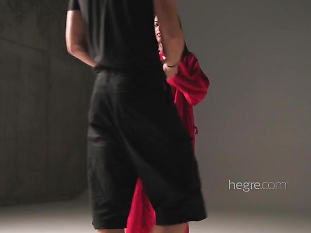 Skinny latina Clau posing nude for the first time