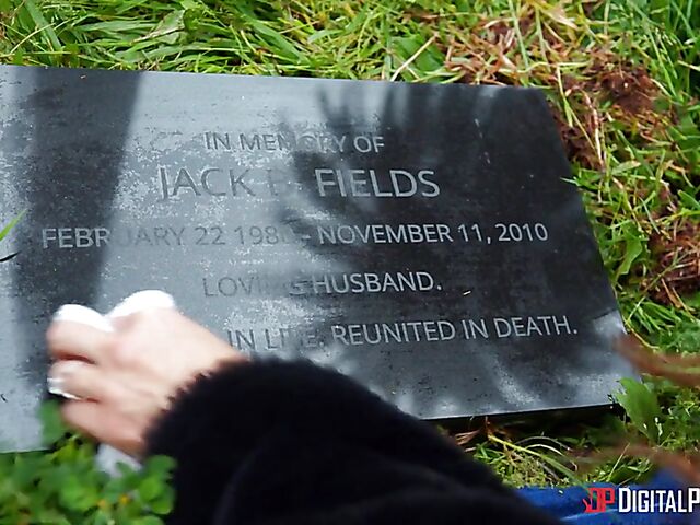 Hard sex with handcuffed latina Alina Lopez