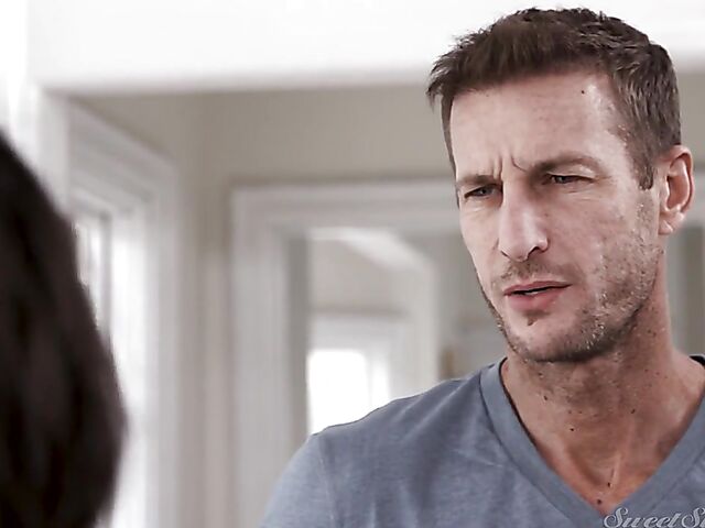 Sexy young ebony Scarlit Scandal gets cum on ass with a white guy