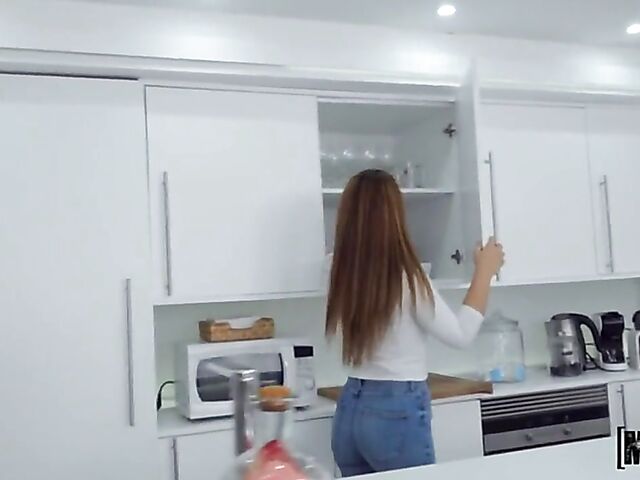 Spanish speaking threesome POV with Ginebra Bellucci and Baby Nicols sharing boyfriend