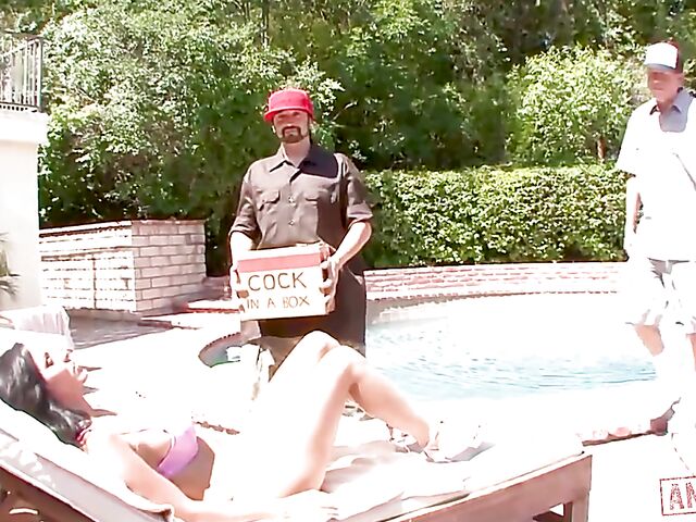 Big tits DP with well stacked MILF Veronica Rayne