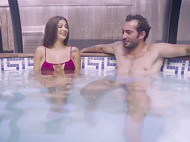 Pool sex with perfect brunette Susy Gala