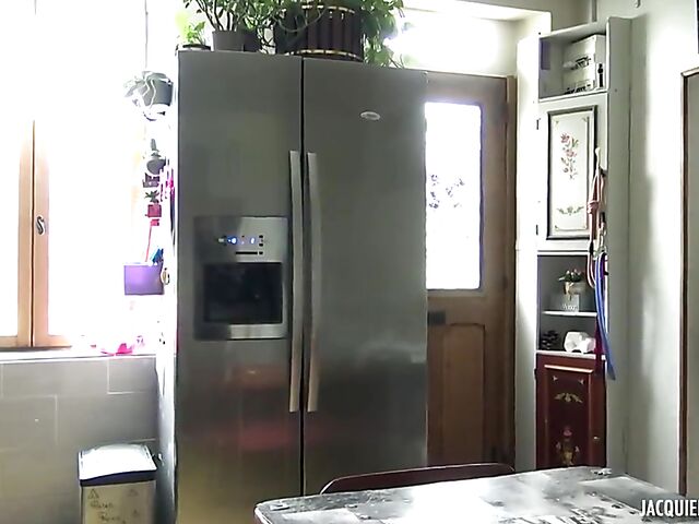 Julie - French MILF DP threesome in Montargis