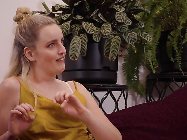 Charlie Forde & Nelly - Aussie girls masturbating together