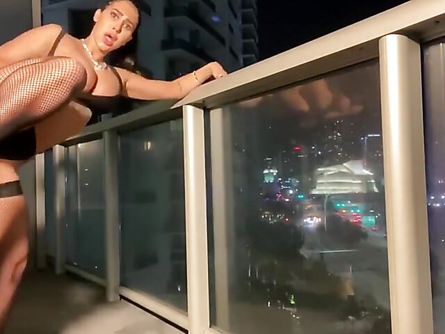 Lil D and Valeria Kay's interracial amateur sextape