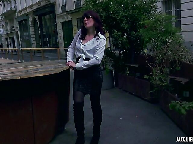 DP French porn with MILF Camille getting double teamed