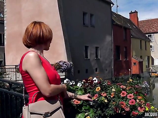 Mature outdoor anal with red-haired French woman Julie