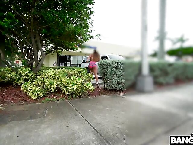 Big ass babe Kelsie Monroe posing in her lovely booty shorts and fucking