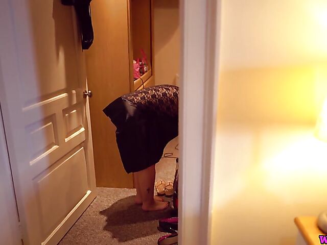 Wank it now with Scottish MILF Ashley Rider