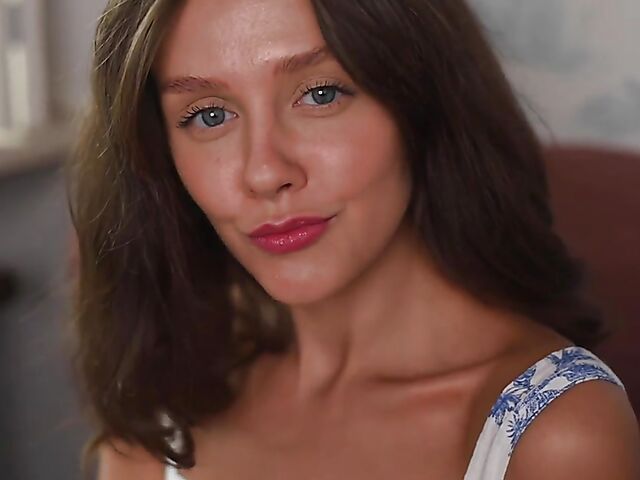 Tina Reese finger painting in the nude for Met Art