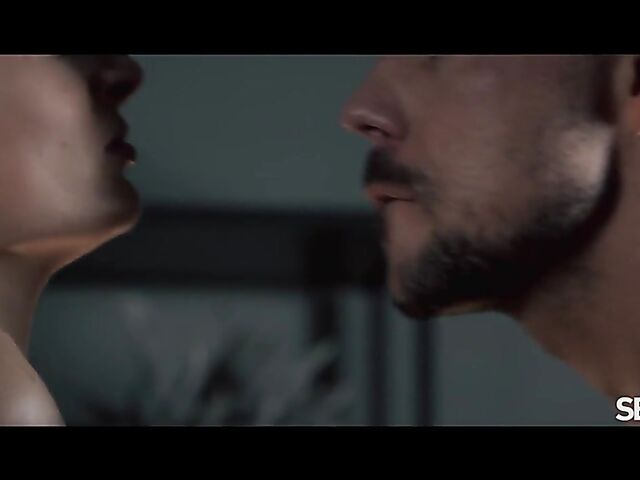 Sensual massage and perfect sex with Lee Anne