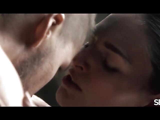 Sensual massage and perfect sex with Lee Anne