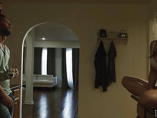 All natural Lena Paul and Seth Gamble have a good time