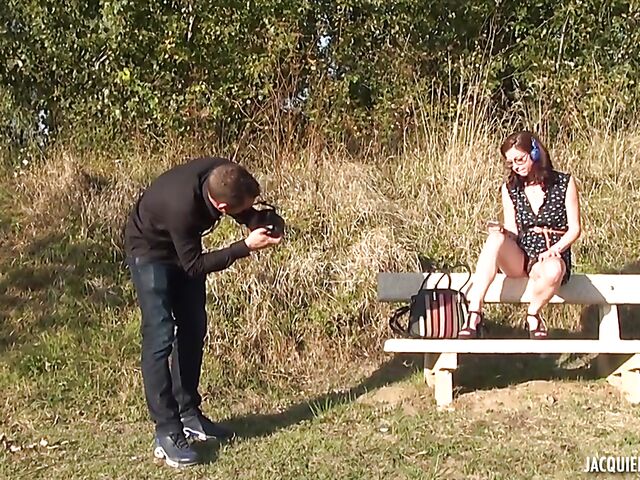 Flora - Cute MILF with glasses anal outdoor with a dirty French photographer