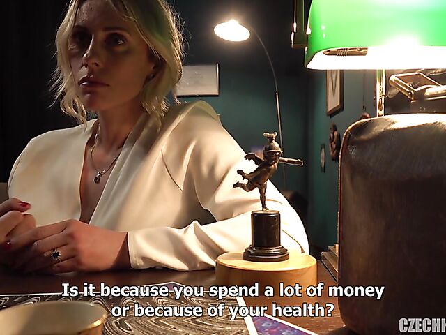 Mrs Sona's hypnotized fuck with hard fisting and anal squirt