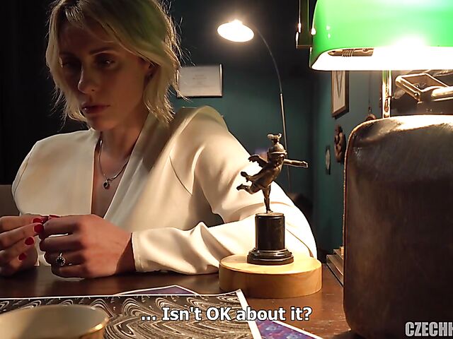 Mrs Sona's hypnotized fuck with hard fisting and anal squirt