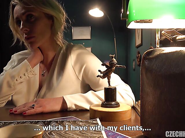 Mrs Sona's hypnotized fuck with hard fisting and anal squirt