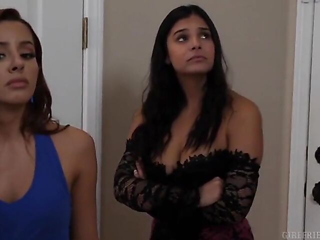 Young natural lesbian girls Violet Starr and Kendra Spade go to bed