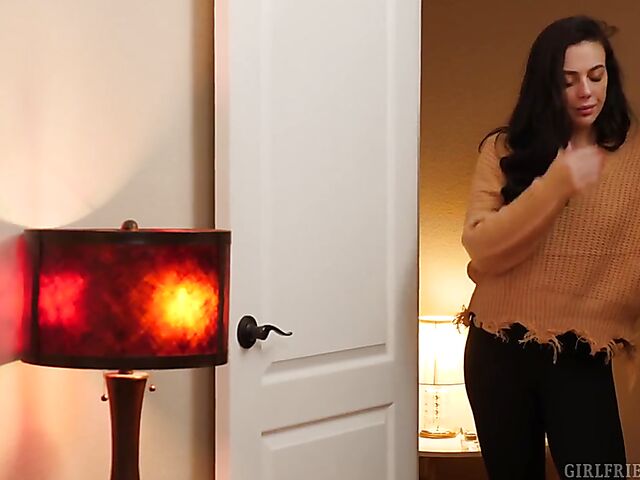 Interracial lesbian sweeties Whitney Wright and Scarlit Scandal