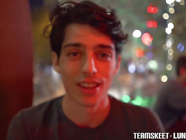 Skinny asian girlfriend Luna gets nailed by her boyfriend