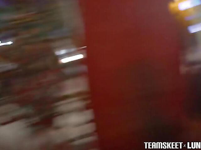 Skinny asian girlfriend Luna gets nailed by her boyfriend