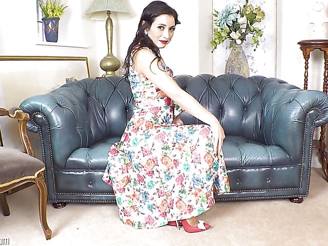 Stockings high heels solo with skinny Italian MILF Valantina Bianco