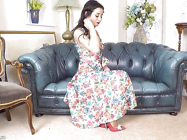 Stockings high heels solo with skinny Italian MILF Valantina Bianco