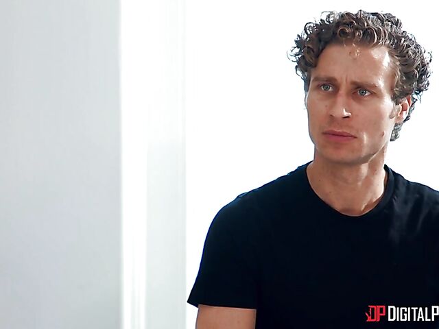 Black-eyed petite girl Janice Griffith gets railed in the bedroom