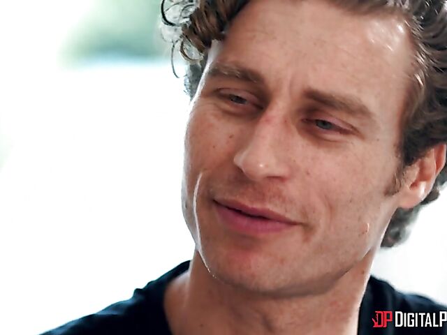 Black-eyed petite girl Janice Griffith gets railed in the bedroom